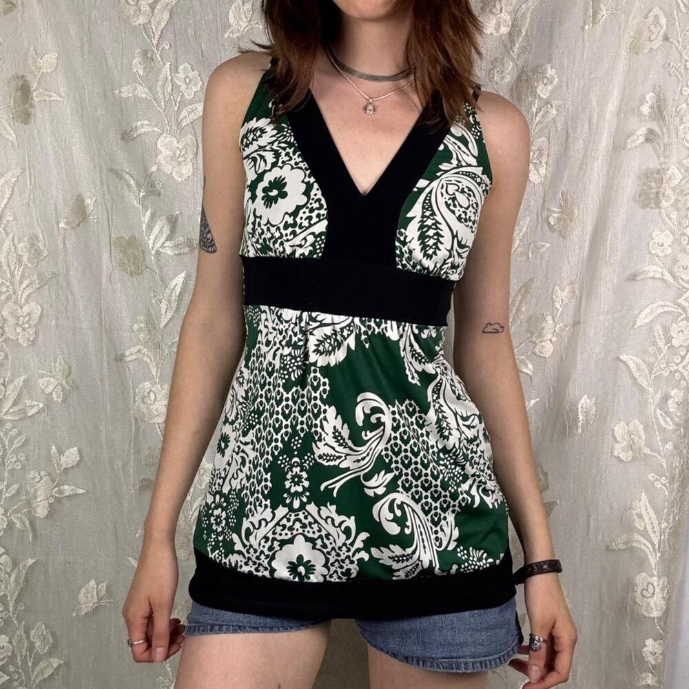 Y2K green and white Paisley tank top with black trim